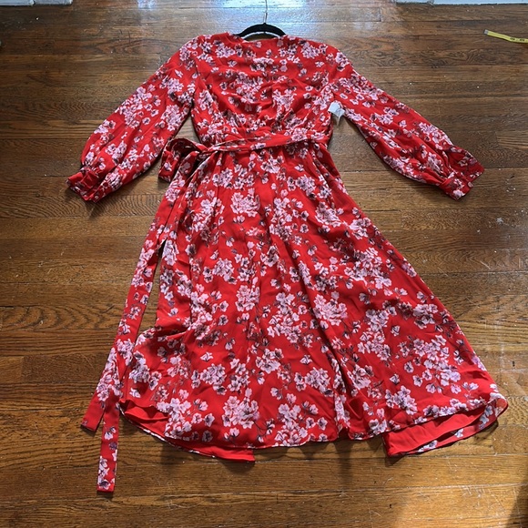 NWT Fame & Partners Evelyn floral wrap dress - Picture 9 of 13